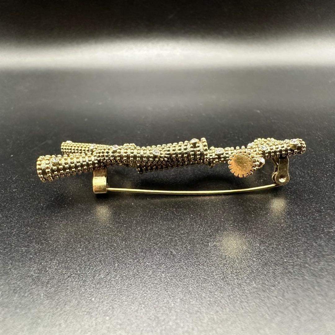 未使用級✨　YSL　サンローランパリ　ブローチ　ラインストーン　ロゴ　988