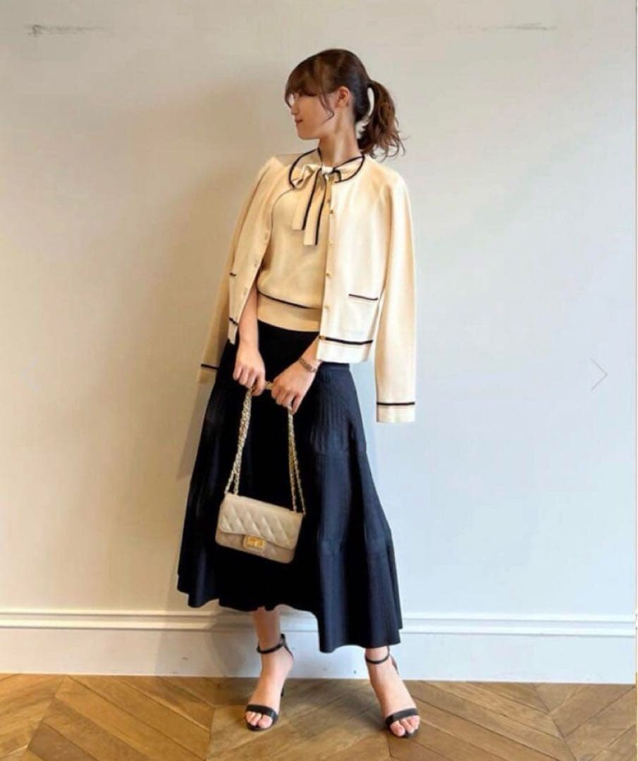 ルルウィルビー トリコカラーカーディガン&ボウプルオーバー　アルアバイル