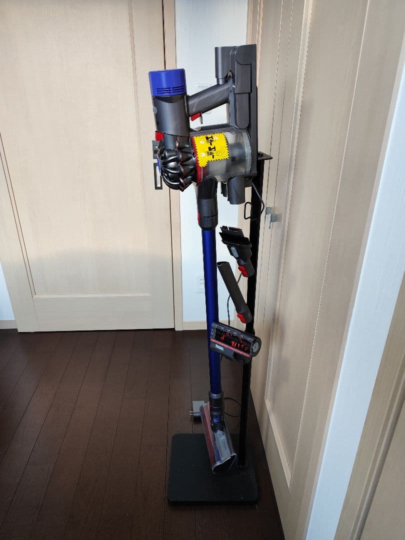 ダイソン コードレススティッククリーナー Ｖ７