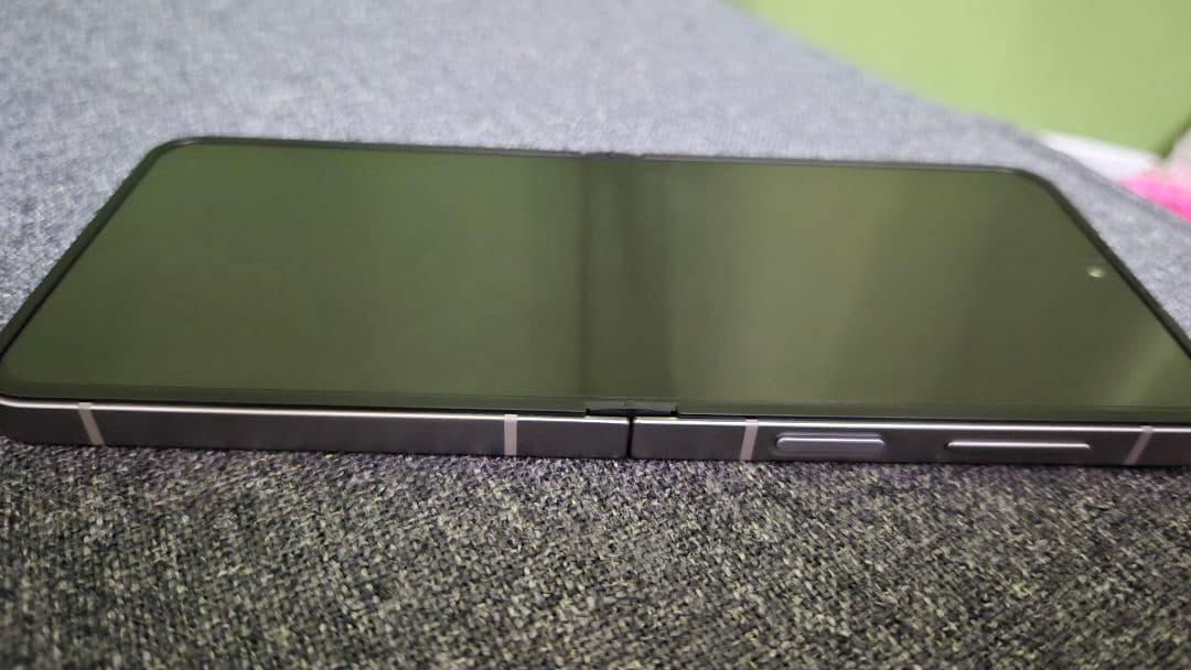 K*o様 【超美品】Galaxy ZFlip6 512GB 国内版 SIMフリー