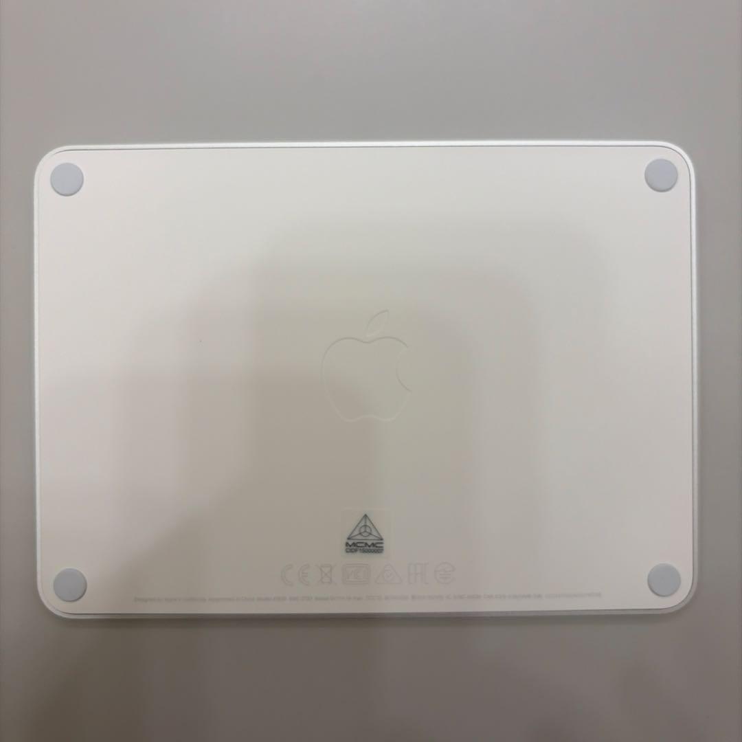 Magic Trackpad ホワイト 本体とケーブル付き