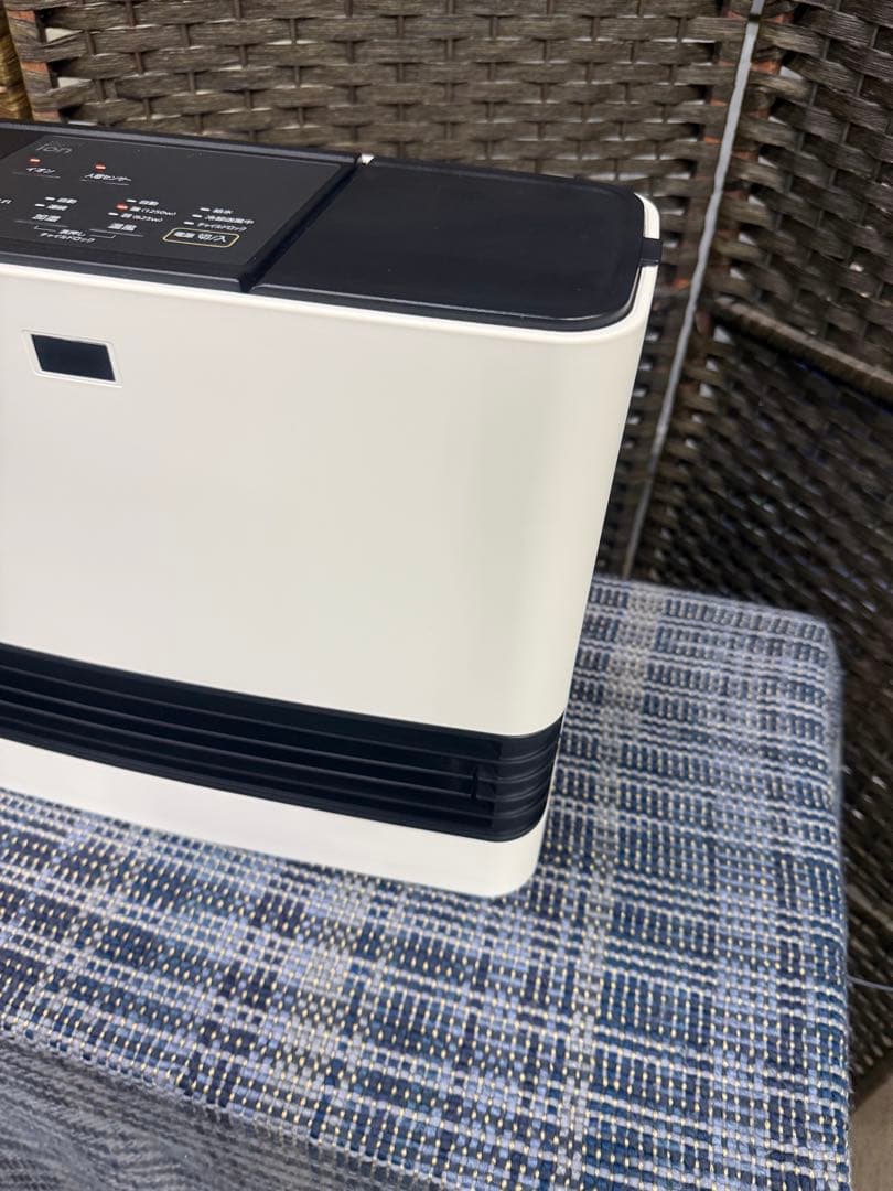 【洗浄消毒作業済】アイリスオーヤマ　セラミックファンヒーター　JKC125D1