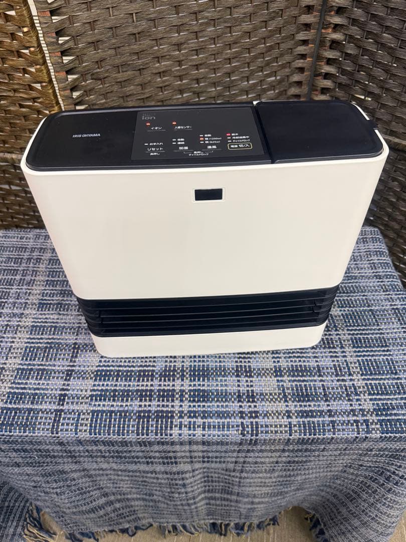 【洗浄消毒作業済】アイリスオーヤマ　セラミックファンヒーター　JKC125D1