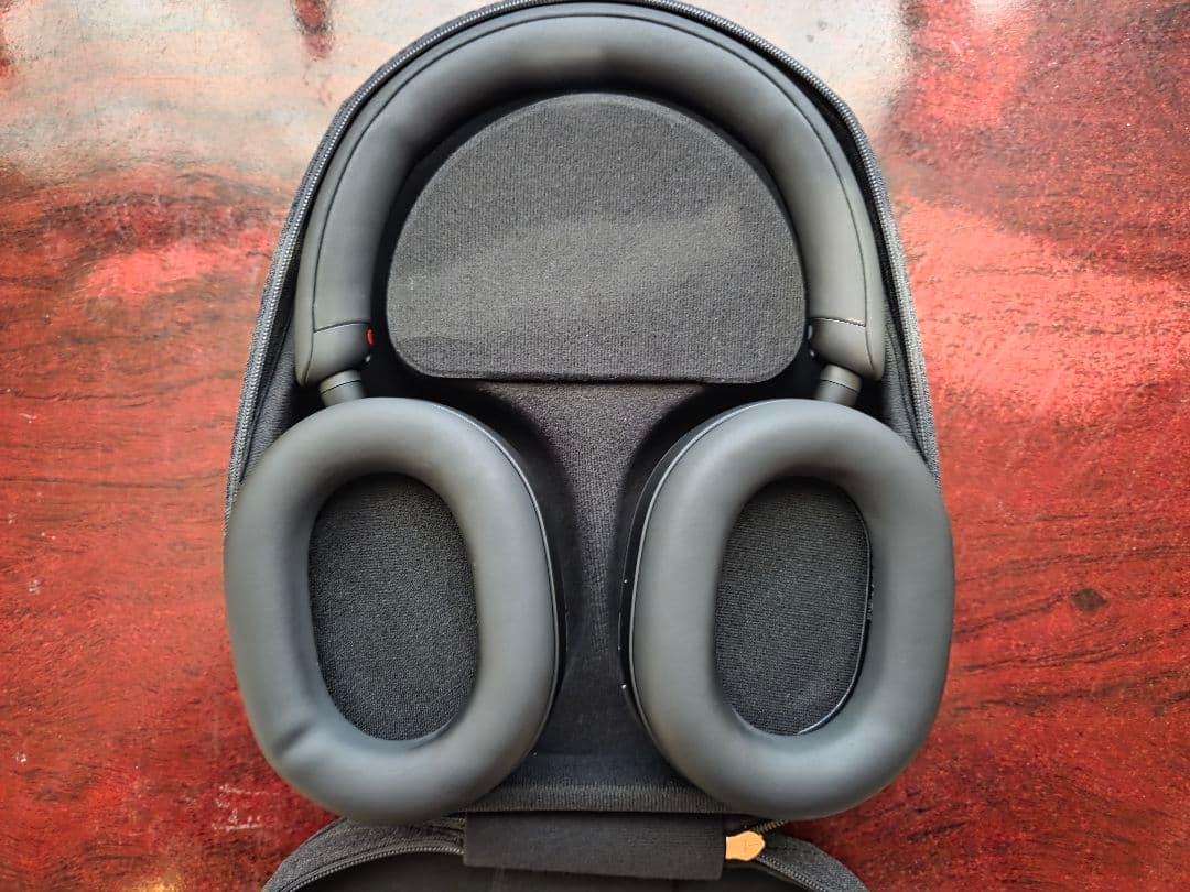 ソニー WH-1000XM5 　ブラック