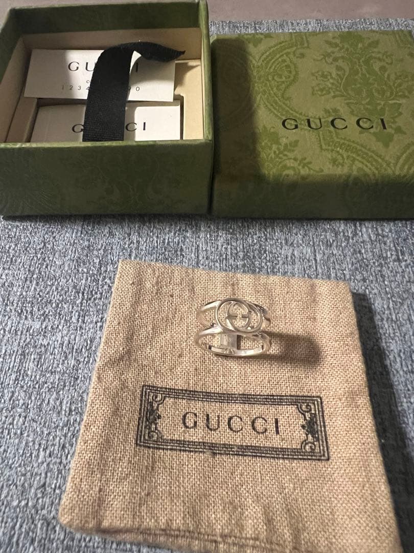 GUCCI ダブルGロゴ シルバーリング 16号