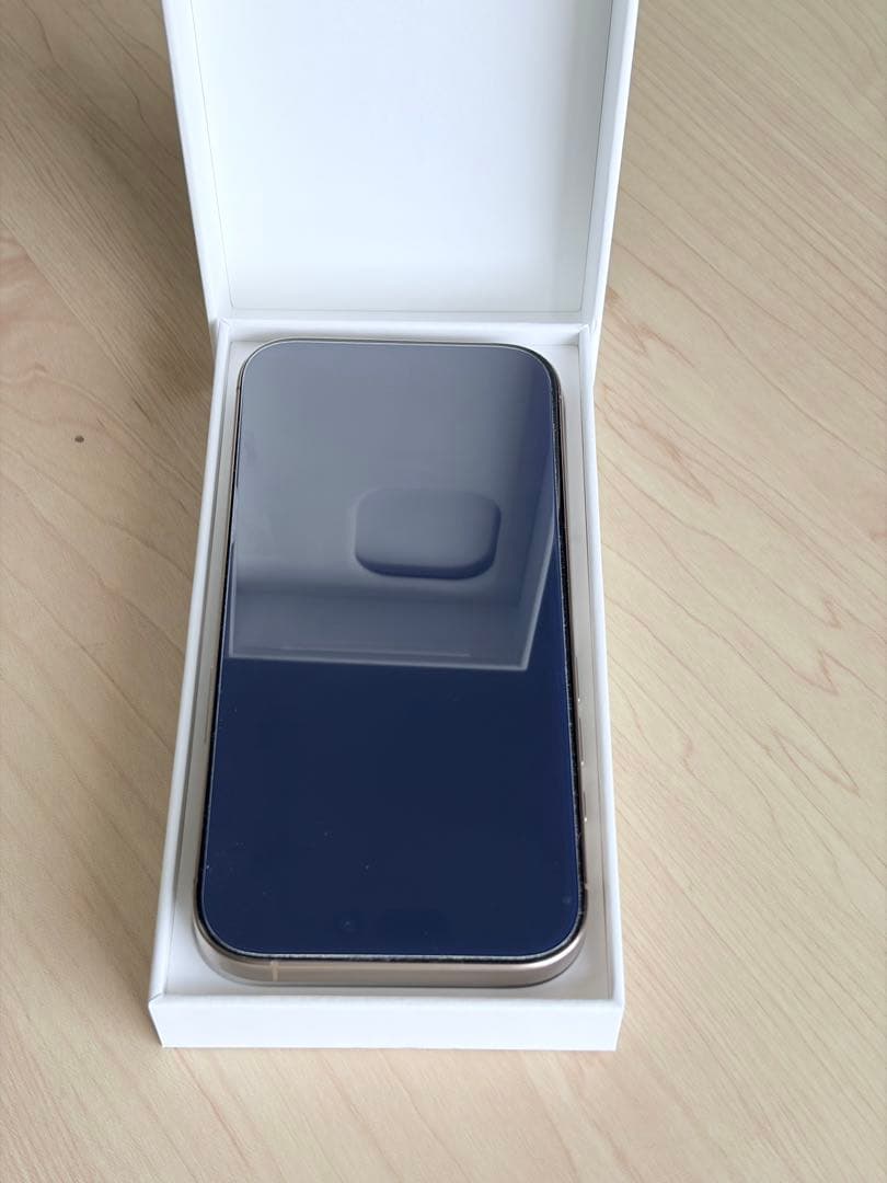 【美品】iPhone16 pro 128GB