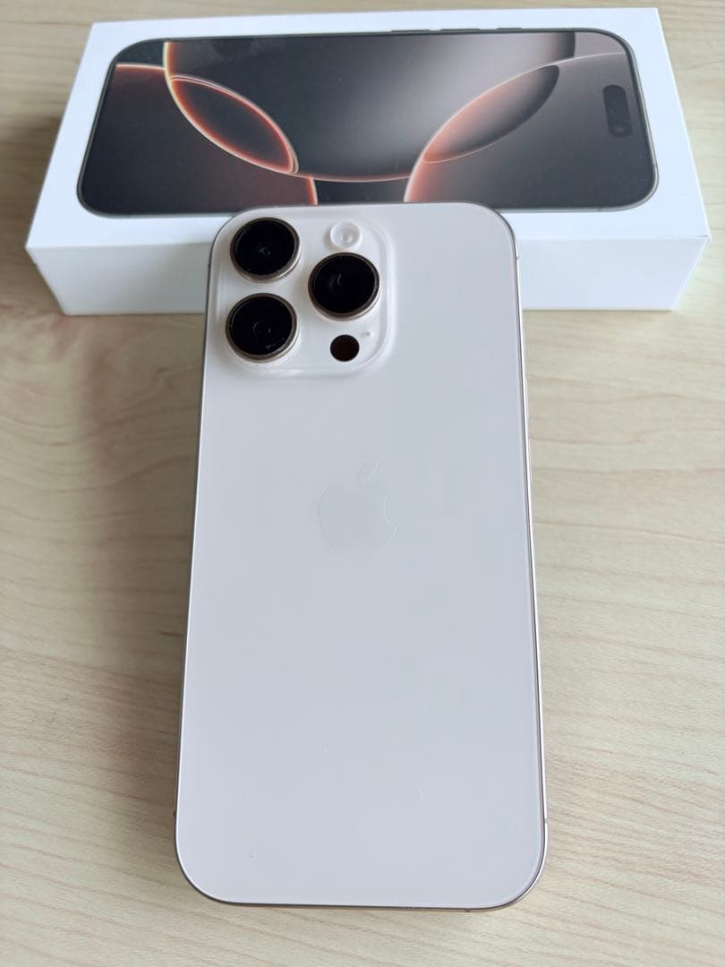 【美品】iPhone16 pro 128GB