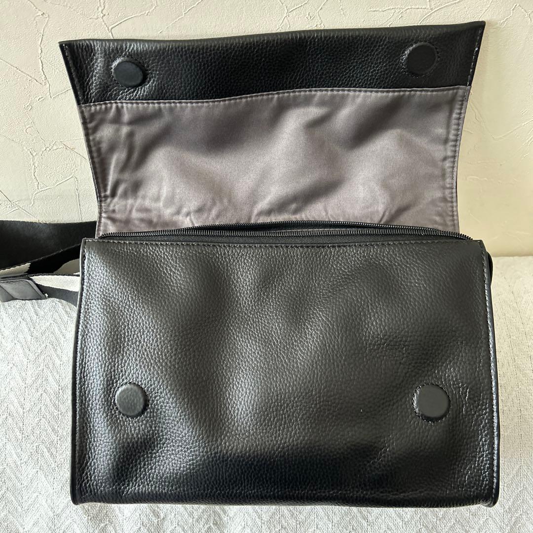 メッセンジャーバック