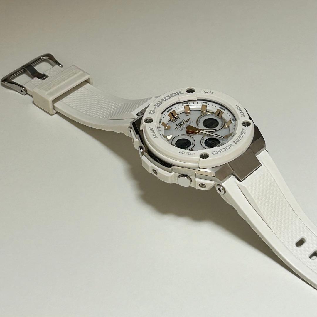 専用 G-SHOCK GST-W300 G-STEEL 電波ソーラー ホワイト