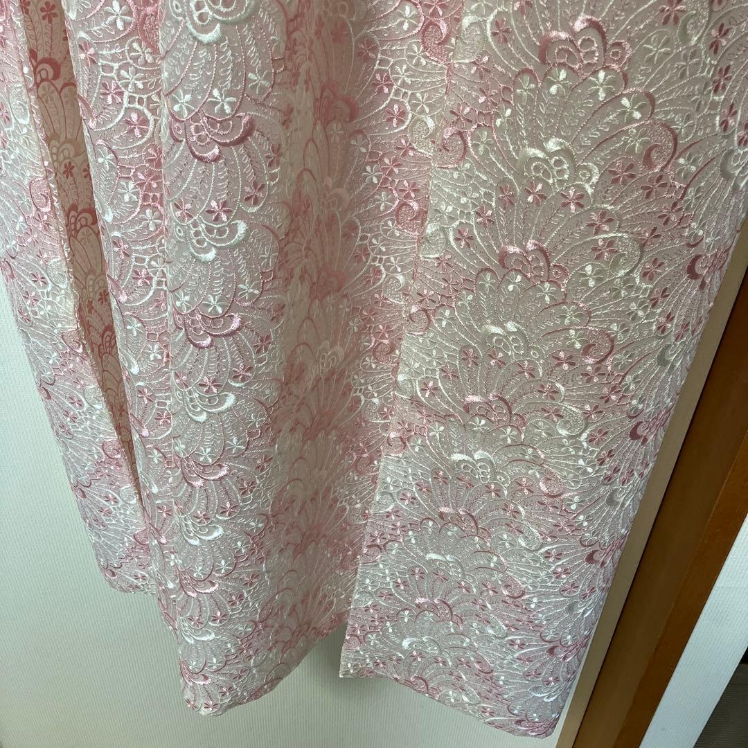 チマチョゴリ　淡いピンク色　総レース柄　韓服