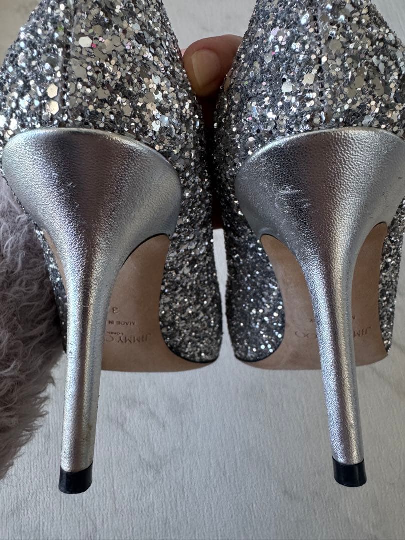 ゆ*ん様 Jimmy Choo シルバー グリッターハイヒール