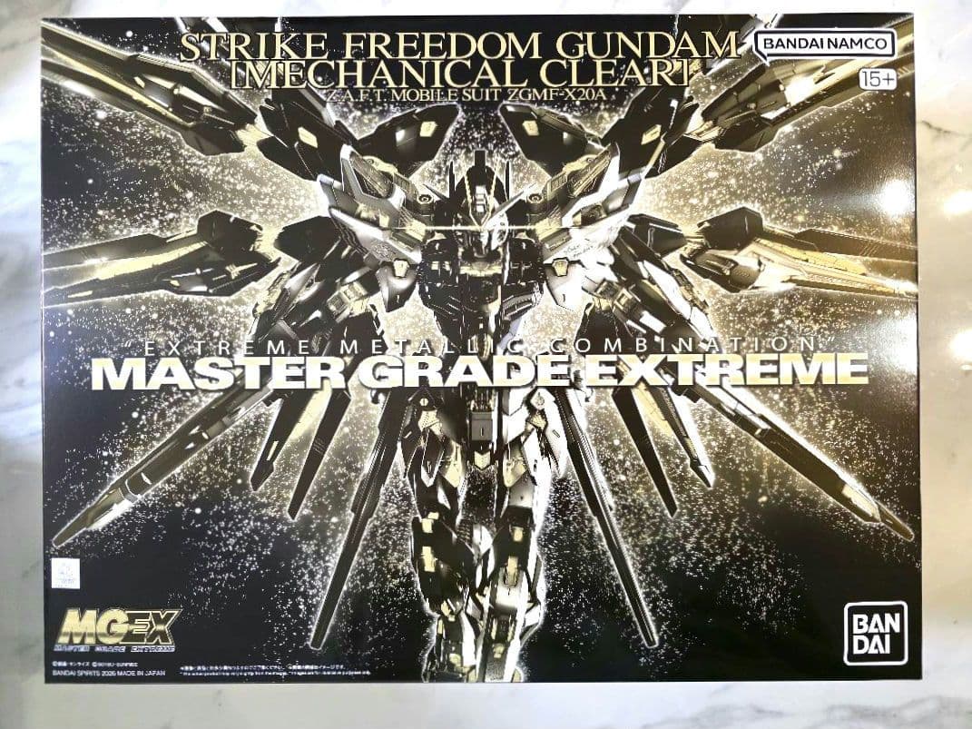 新品未組立 MGEX ストライクフリーダムガンダム メカニカルクリア