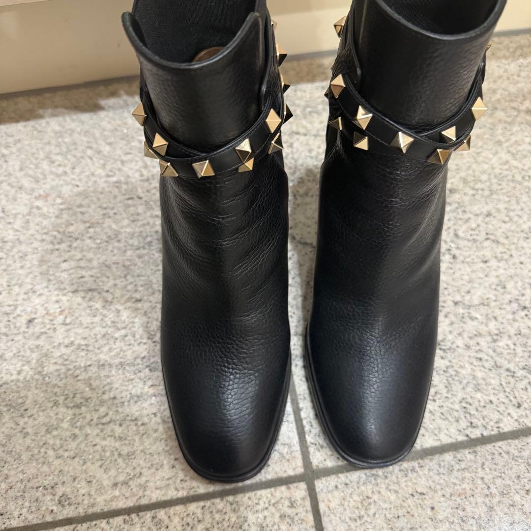 ヴァレンティノ VALENTINO ロックスタッズ ショートブーツ 黒 37