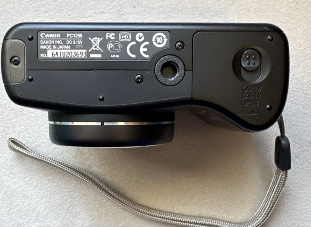 Canon PowerShot SX100 IS 単三乾電池式デジカメ