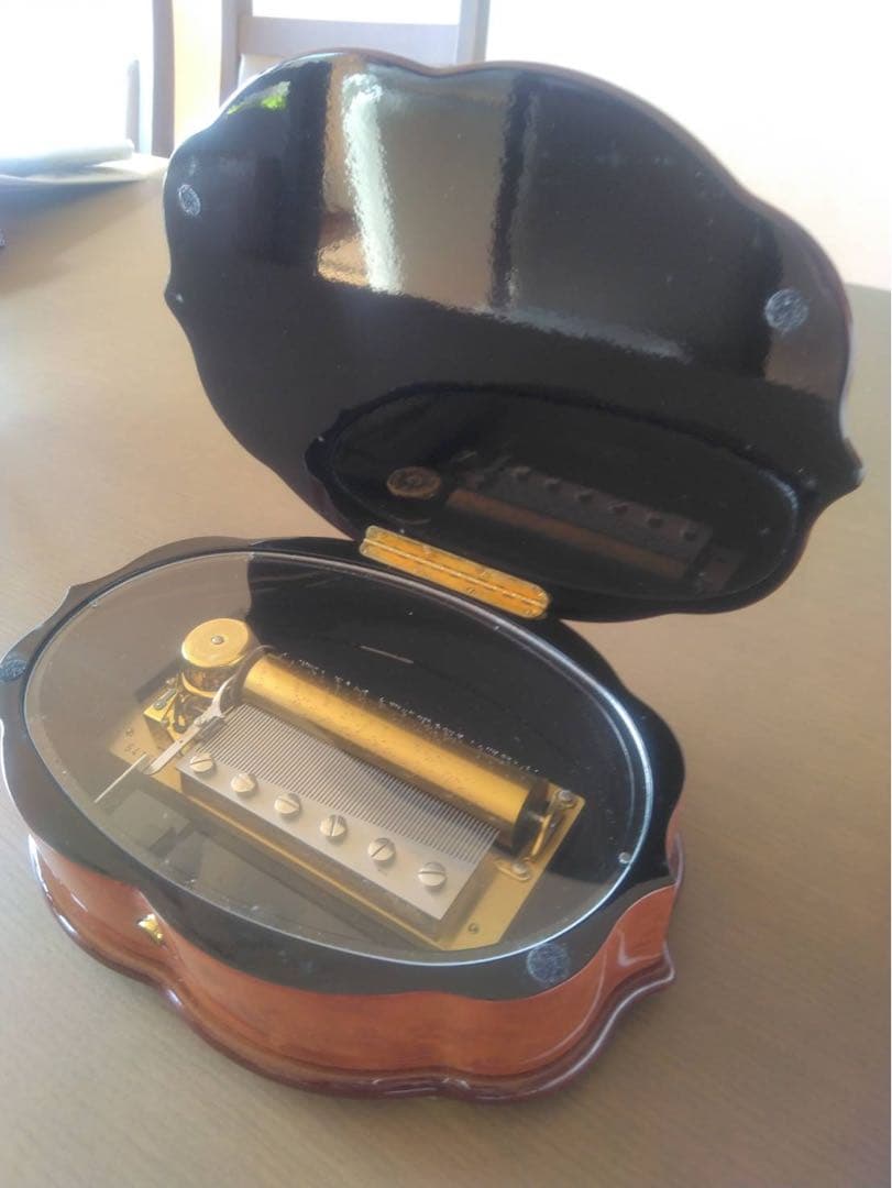 リュージュ72弁オルゴール Canon リーフ型象篏細工