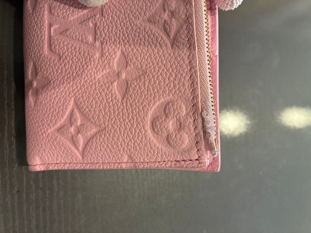 LOUIS VUITTON ピンク 二つ折り財布