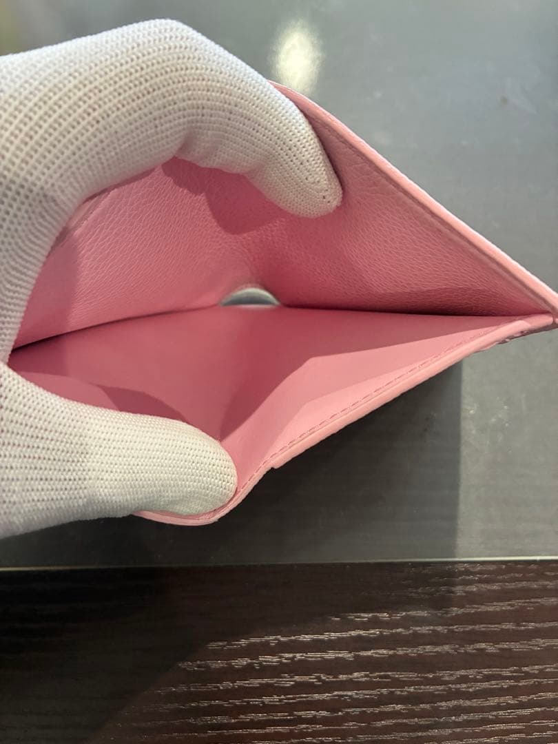 LOUIS VUITTON ピンク 二つ折り財布