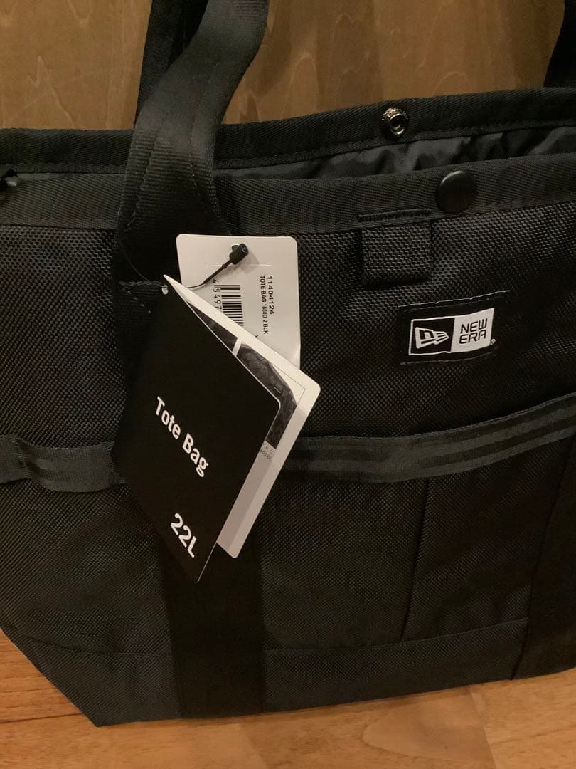 ニューエラ　スポーツバッグ　22Ｌ　ブラック　【新品タグ付き】