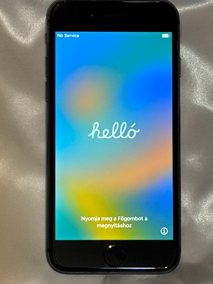 iPhone 8 64GB SIMフリー スペースグレイ
