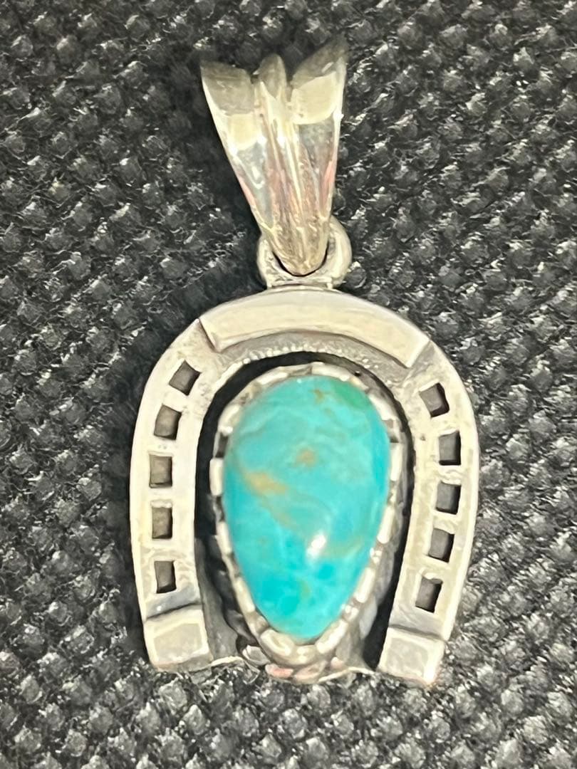 シルバー ターコイズ ネックレストップ 馬蹄 ホースシュー ネイティブ　約6g