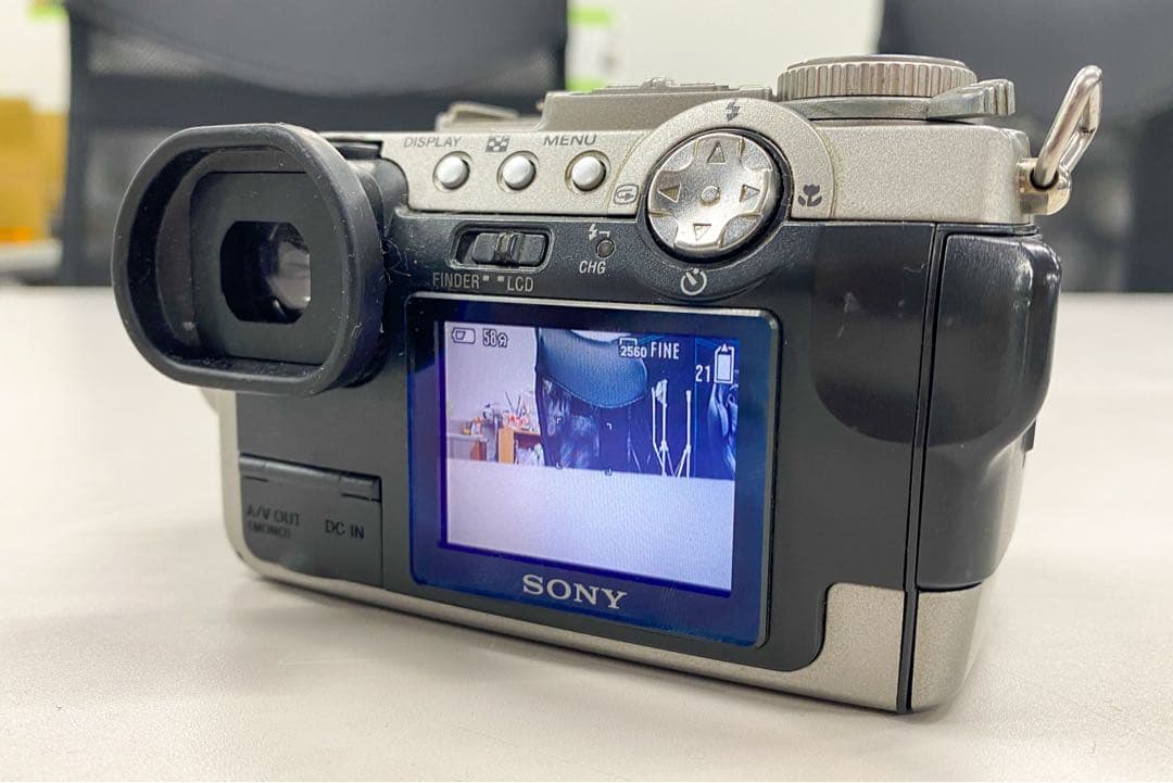 Sony Cyber-shot DSC-F707 「動作品」