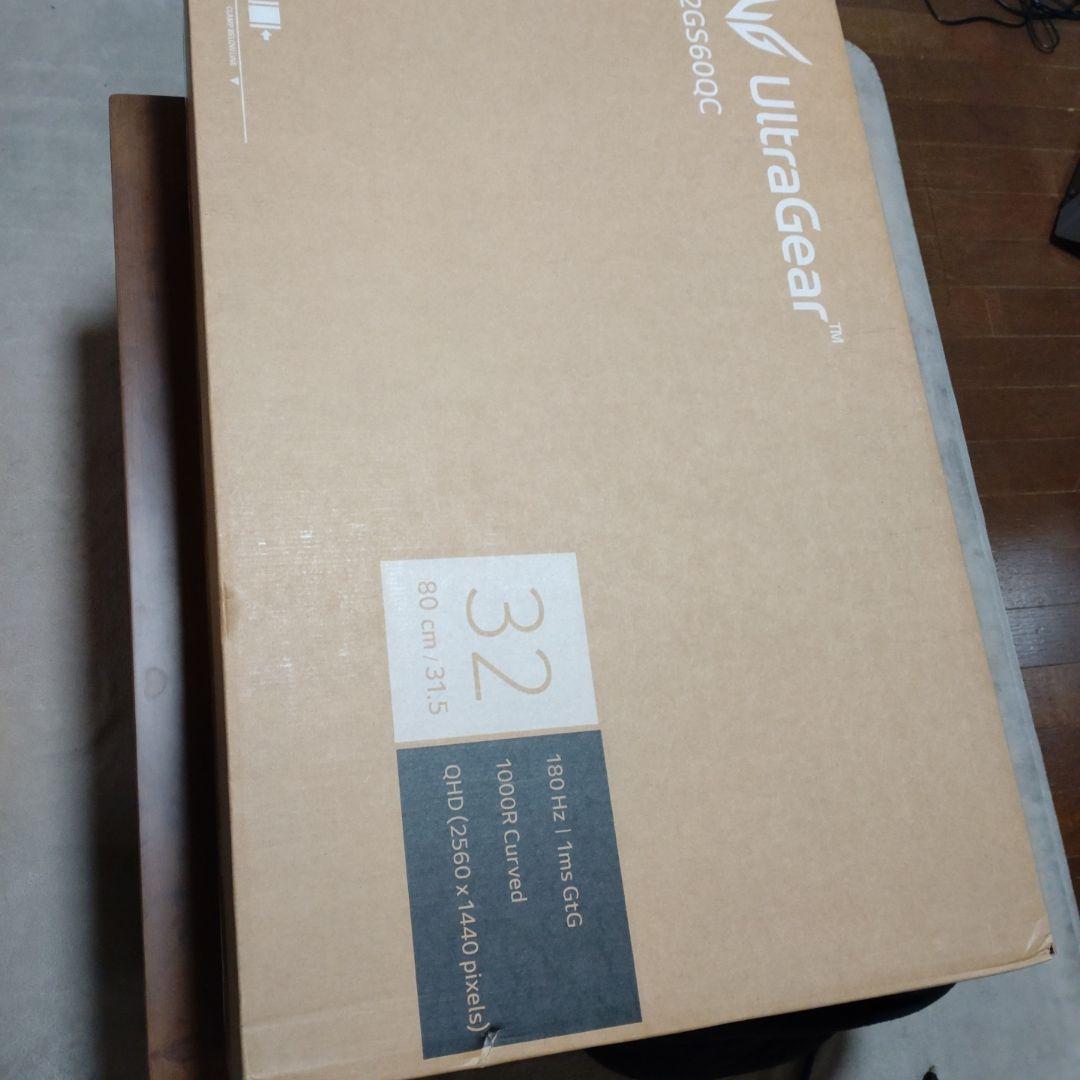 LG ゲーミングモニターUltraGear 32GS60QC-B 31.5インチ