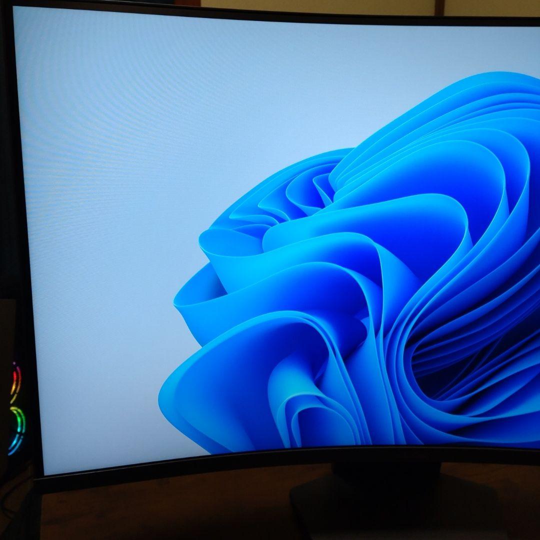 LG ゲーミングモニターUltraGear 32GS60QC-B 31.5インチ