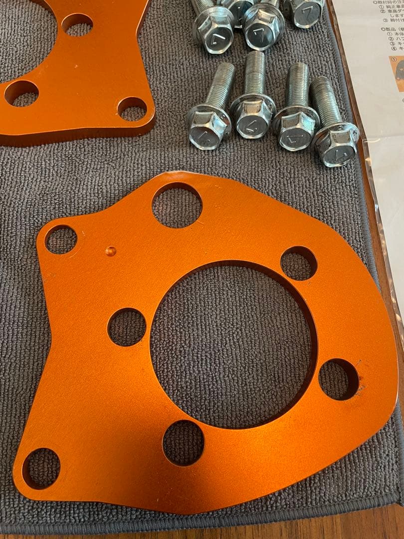 【美品】プリウスα ベストスタイル　キャンバープレート3度