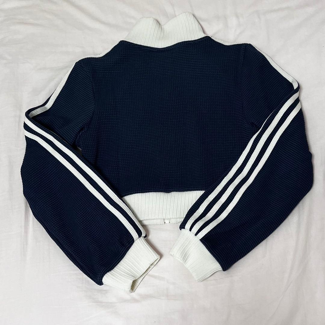 アディダス　adidas クロップ　トラックジャケット