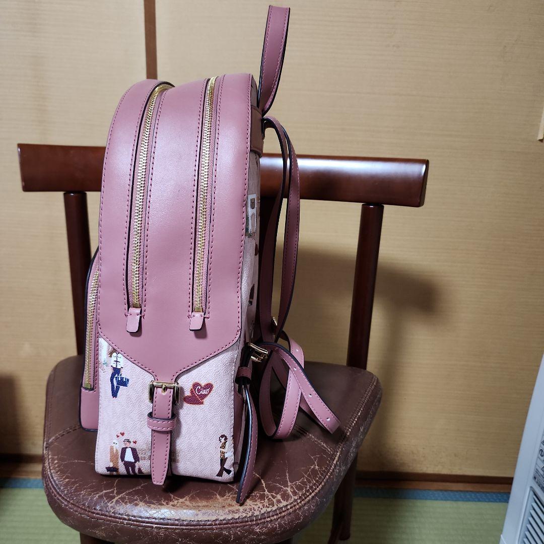 イラスト付きピンクリュック