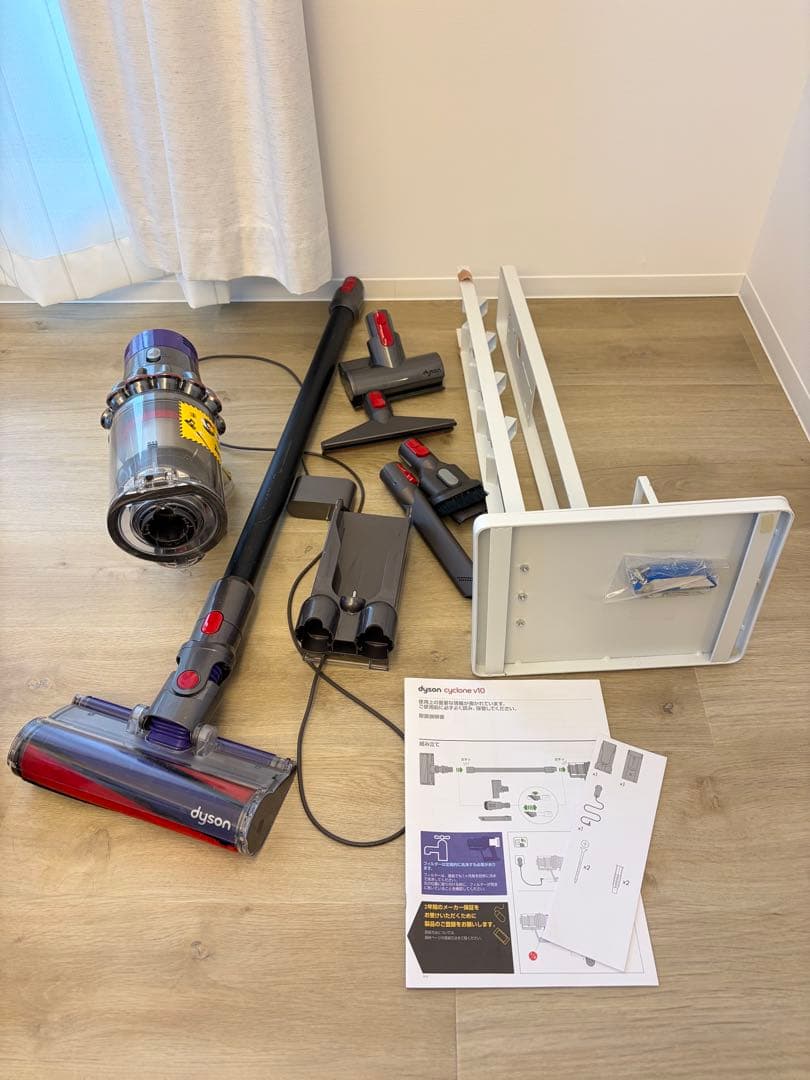 ダイソン V10 Fluffy SV12 FF BK 直販限定モデル