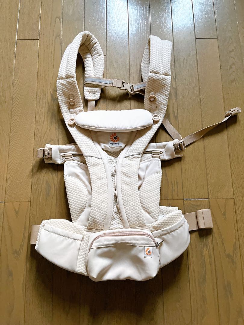 【美品】 エルゴベビー 抱っこ紐 オムニブリーズ ナチュラルベージュ