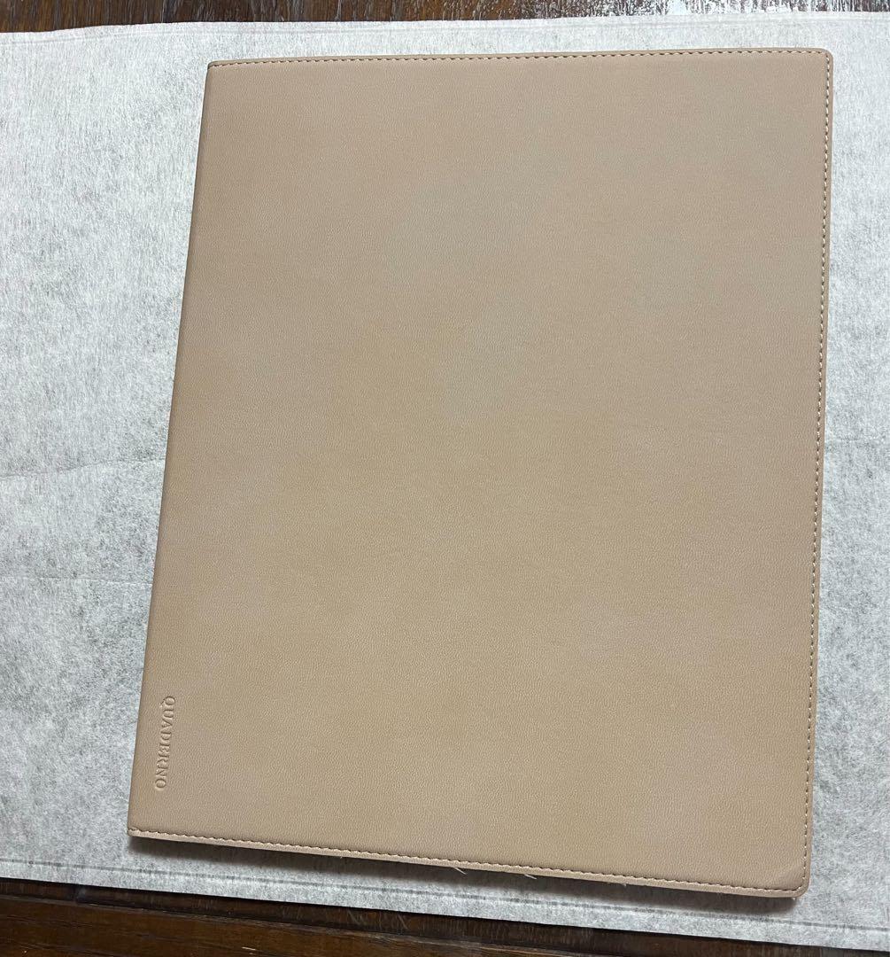 美品【最新カラー】QUADERNOクアデルノA4 Gen.3C専用カバー付き