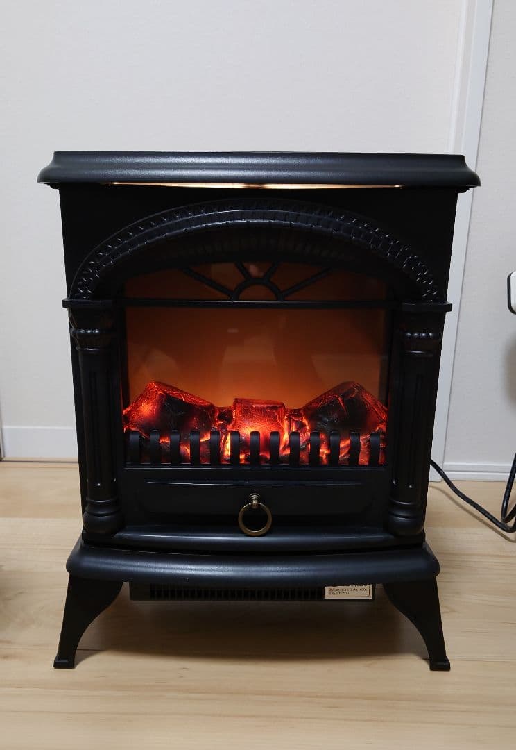 ニトリ 暖炉型ファンヒーター 2023年製