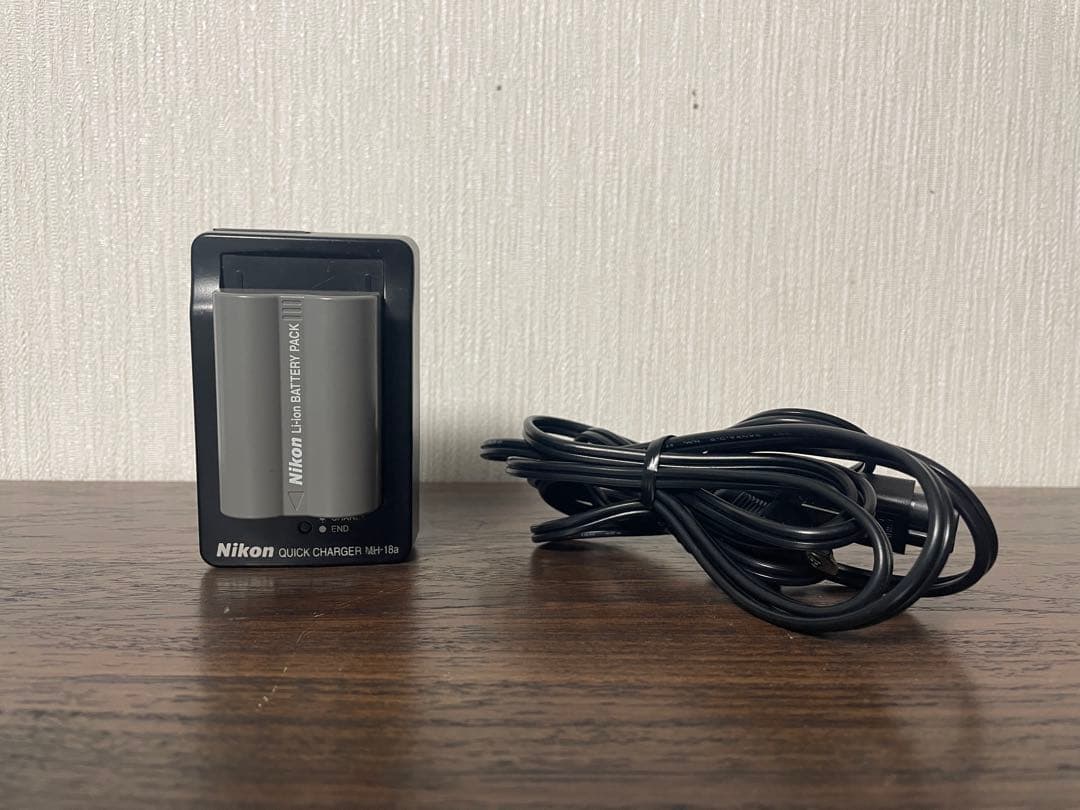 デジタルカメラ Nikon D700 & Nikkor 24-120mm F3.5-5.6D