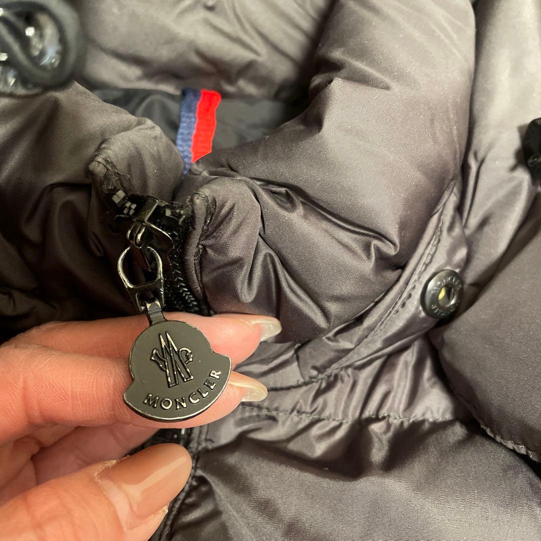 MONCLER フード付きダウンジャケット グレー