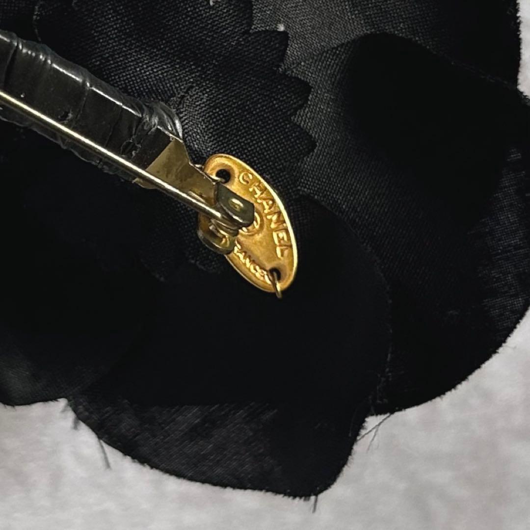 CHANEL ブラック カメリアブローチ 箱付き