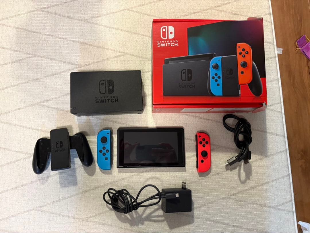 ✨*送様 ★★最終値下★★Nintendo Switch 本体 青/赤 Joy-