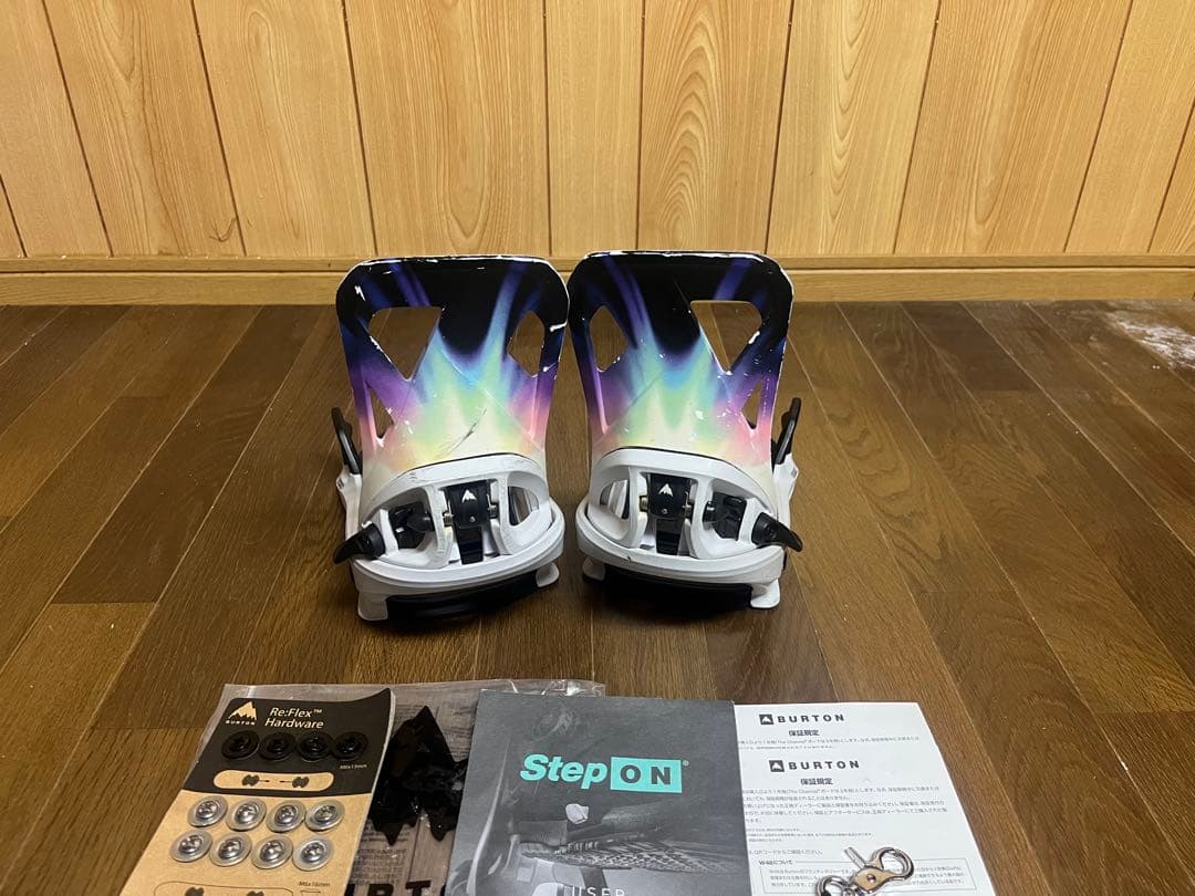 Burton Step On ビンディング メンズM ホワイト オーロラ柄