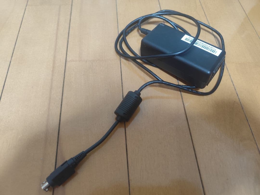 液晶タブレット Wacom Cintiq 16 DTK-1660