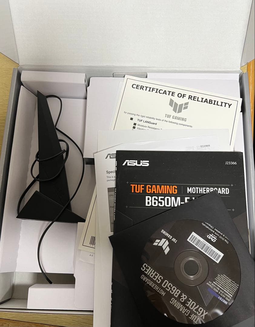 ASUS TUF GAMING B650M-E WIFI マザーボード