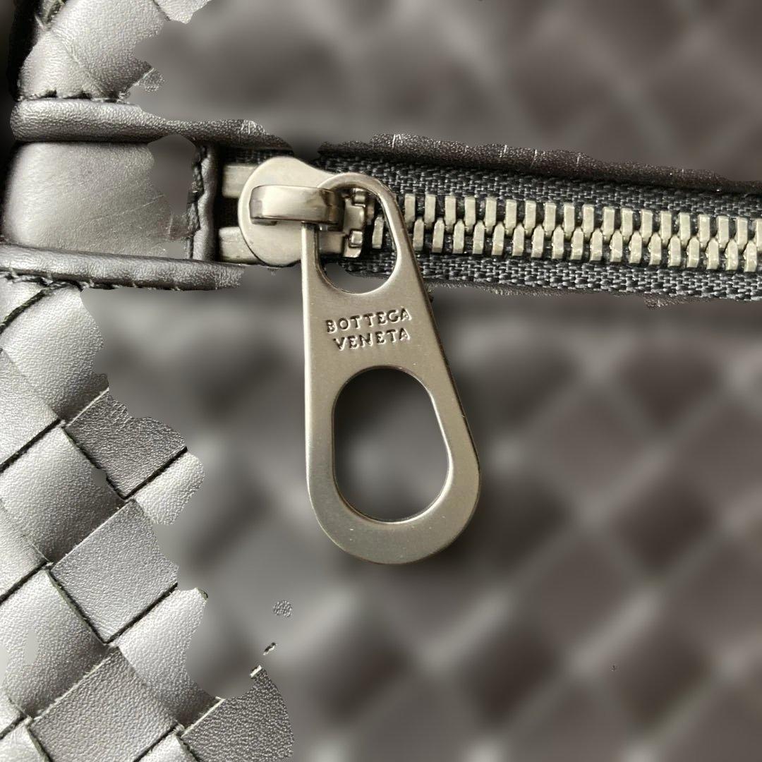 Bottega Veneta ボディバッグ　ウエストバッグ