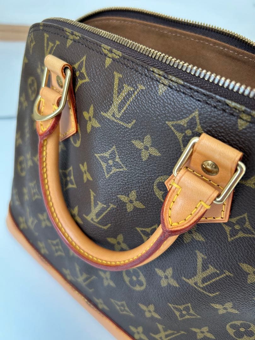 Louis Vuitton モノグラム アルマ　PM