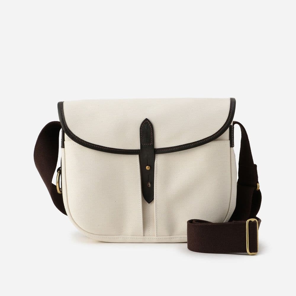 Brady ブレディ STOUR