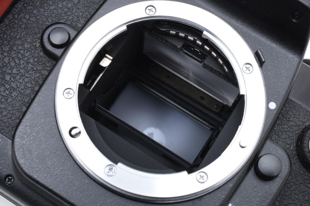 ■ 美品 ■ ニコン　Nikon F100 ボディ 《完動品》　#2529727