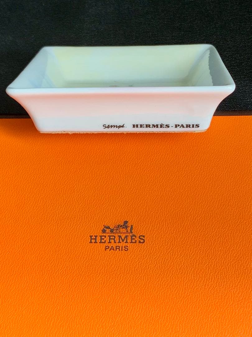 エルメスHERMESノベルティ飾り皿角皿小皿 陶磁器トレイ小物入れ灰皿 非売品