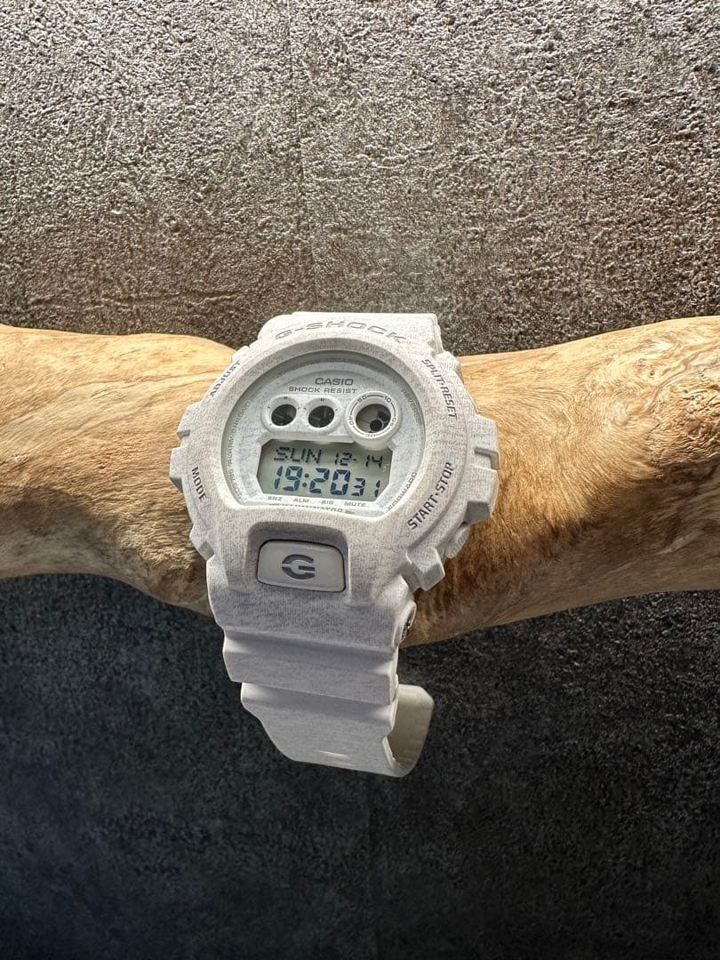 CASIO G-SHOCK　GD-X6900HT　ヘザードカラー