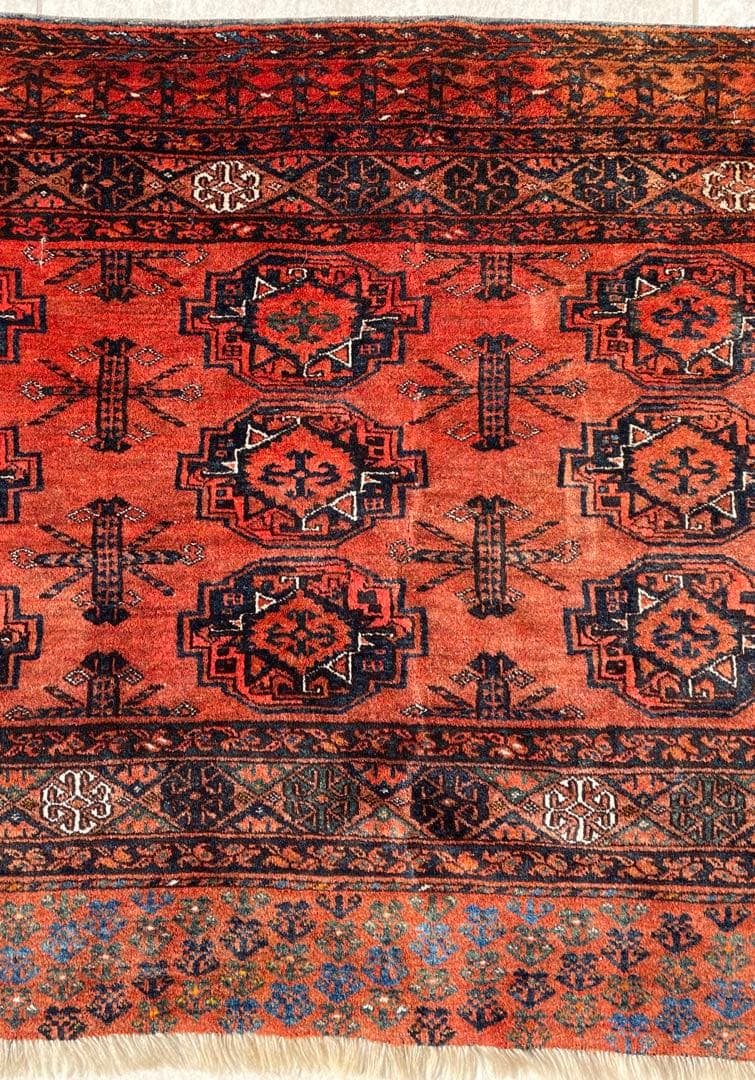 セミアンティーク　トルクメン エルサリ族　トライバルラグ　絨毯