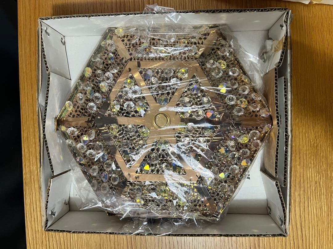 カルフォルニア　バニングシャンデリア　デコトラ　シャンデリア