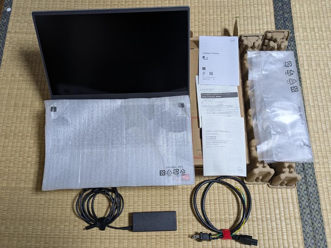 DELL Inspiron 15 5515 ノートPC 12GB\256GB